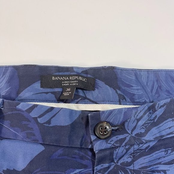 Banana Republic - Aiden Short - Floral - Size 36 - Picture 3 of 4
